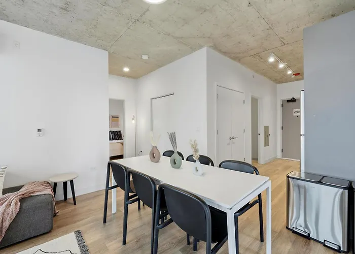 Envitae 4br Modern Sleek * Chicago