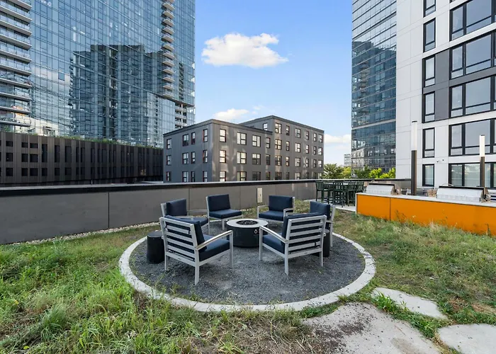 Envitae 4br Modern Sleek * Chicago